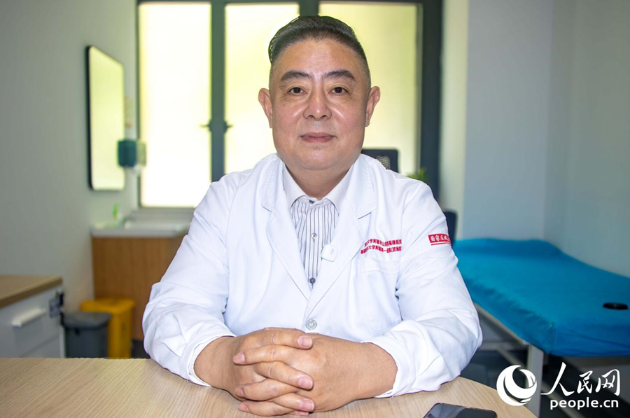 邹和建接受人民网专访。人民网 林铭贤摄