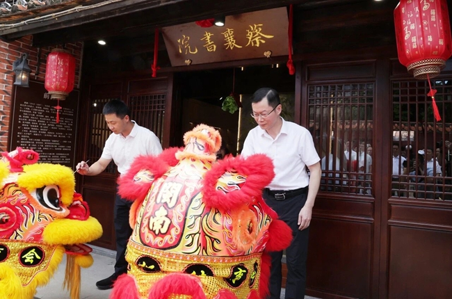 点睛仪式。张九强摄