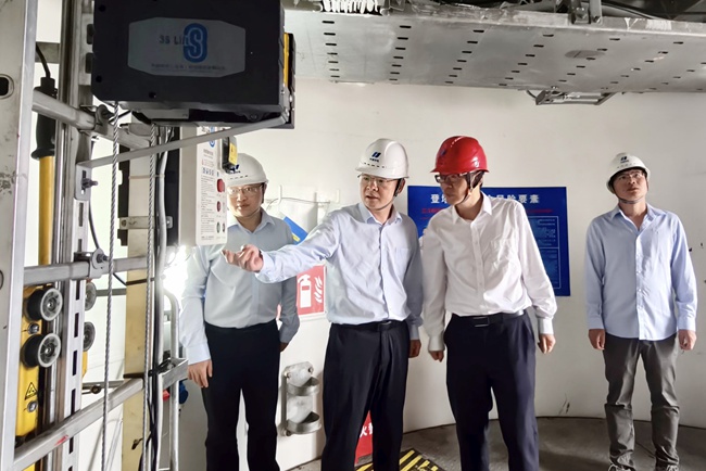 “红链安全护航”检查组进企业开展检查