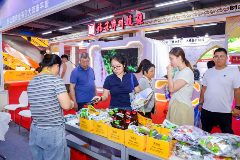 本届食博会搭建全域WiFi、五位一体数字化管控平台,办展专业化、标准化、智慧化水平再上新台阶。主办方供图