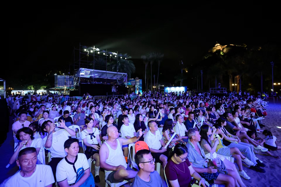 每场沙滩音乐都吸引众多市民游客参与。鼓浪屿管委会供图