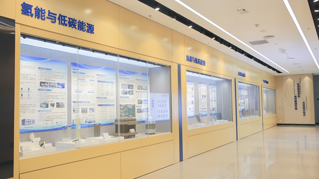 嘉庚创新实验室构建“科研-中试-量产”完整创新链条，联合众多高校、央国企搭建协同创新平台。李毓琳摄