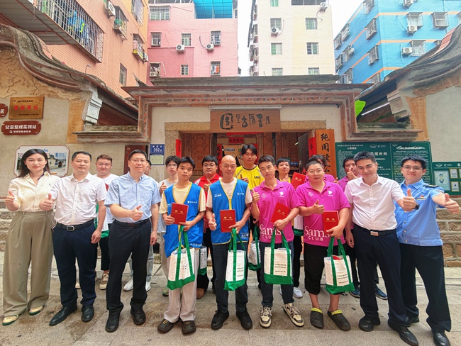 由湖里区市场监督管理局打造的暖新驿站投入使用