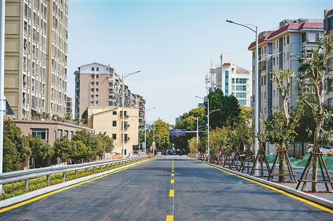 “断头路”打通后，枋湖北路串联起周边路网，让居民出行更方便。受访单位供图