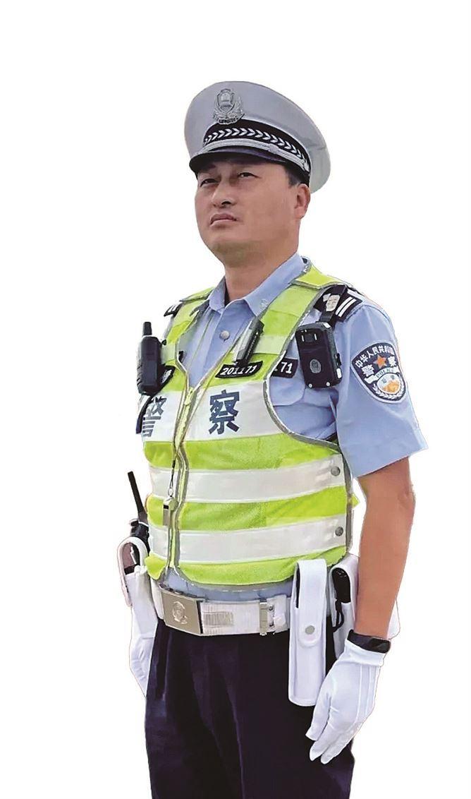 夏国伟