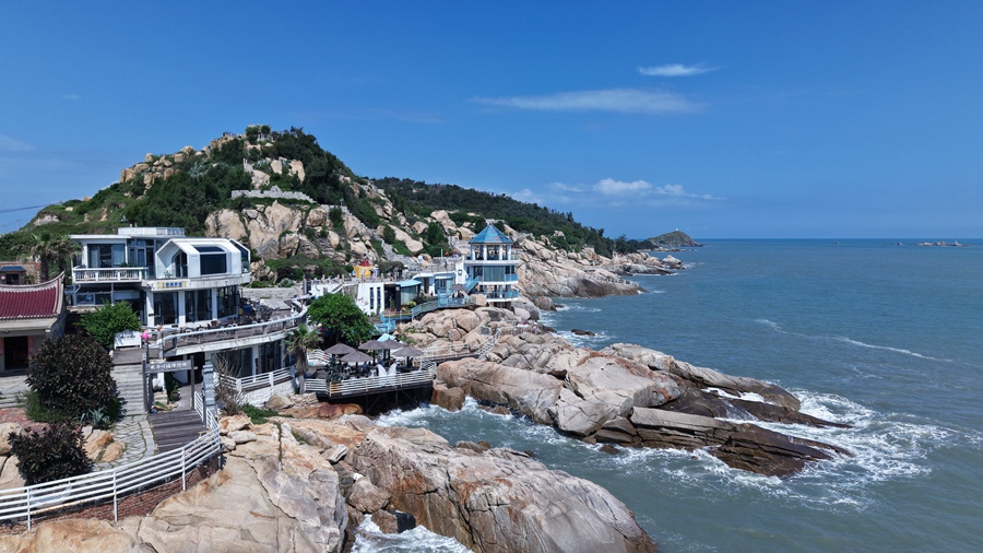 大岞村的滨海风景。李昌乾摄