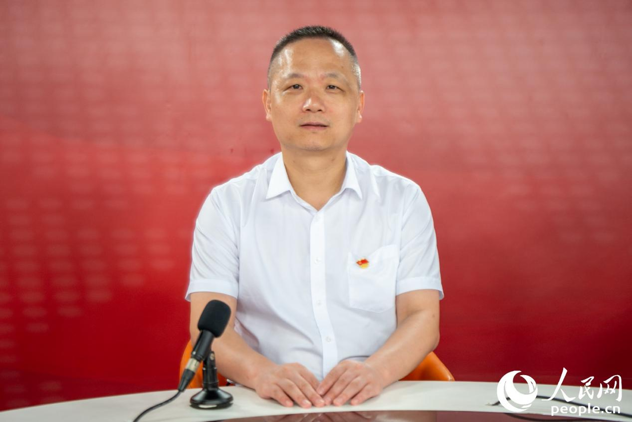 杨炳林做客人民网福建演播室。人民网 林铭贤摄