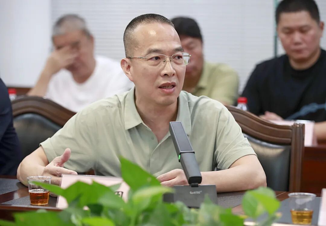 丁思恩