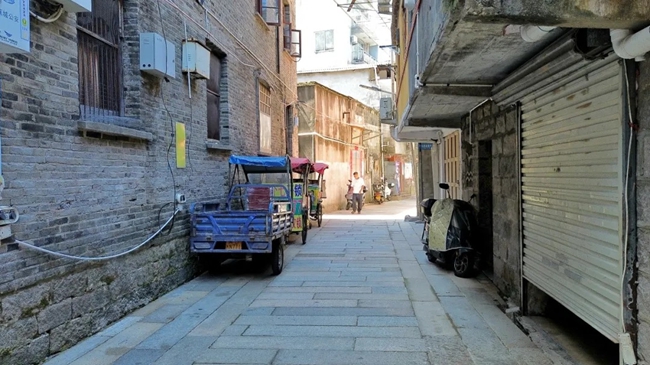 蕉北街道城隍庙历史文化街区（西门路至西北路段）管网下地及路面提升工程