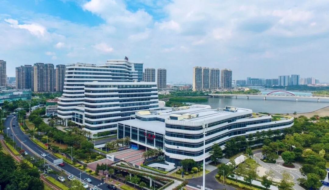 复旦中山厦门医院书写区域医疗建设答卷