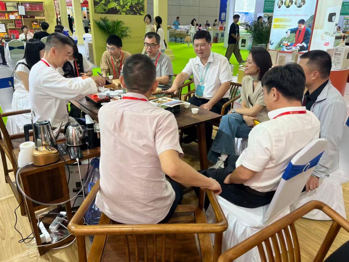 采购商对安溪铁观音的品质与创新表达出浓厚合作意向