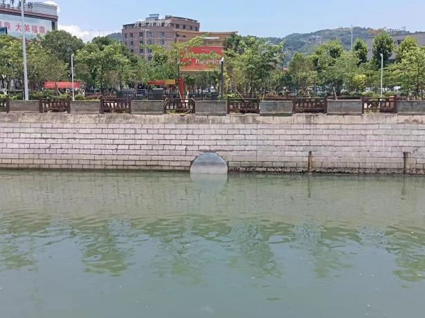 龙山溪南站桥排水口