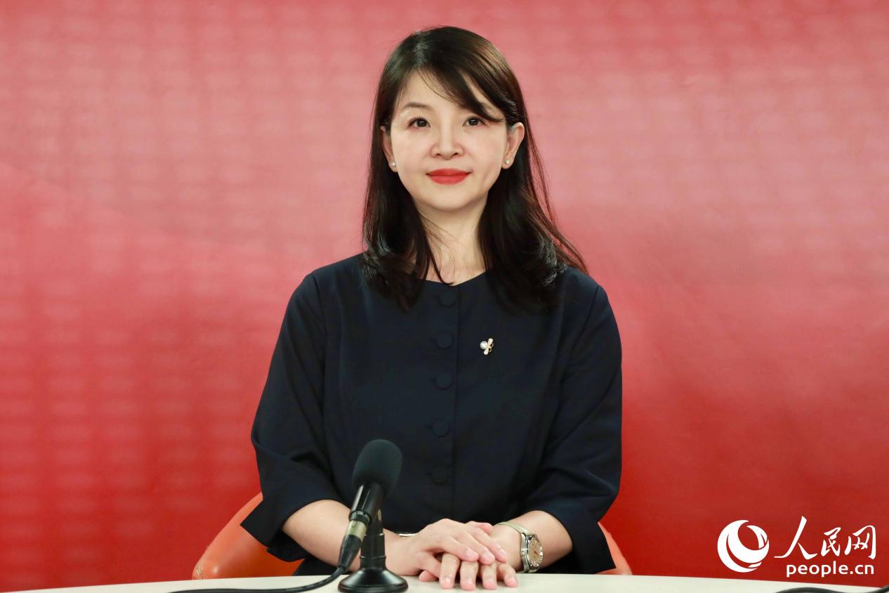 李惠接受人民网专访。实习生 詹祉悦摄