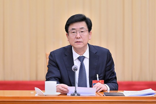图为全国人大代表、福建省委副书记、省长赵龙。 肖春道摄