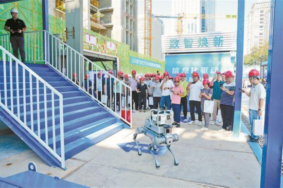 厦门市房屋市政工程2026年度“安全生产月”安全标准化观摩活动暨智能建造观摩会现场。